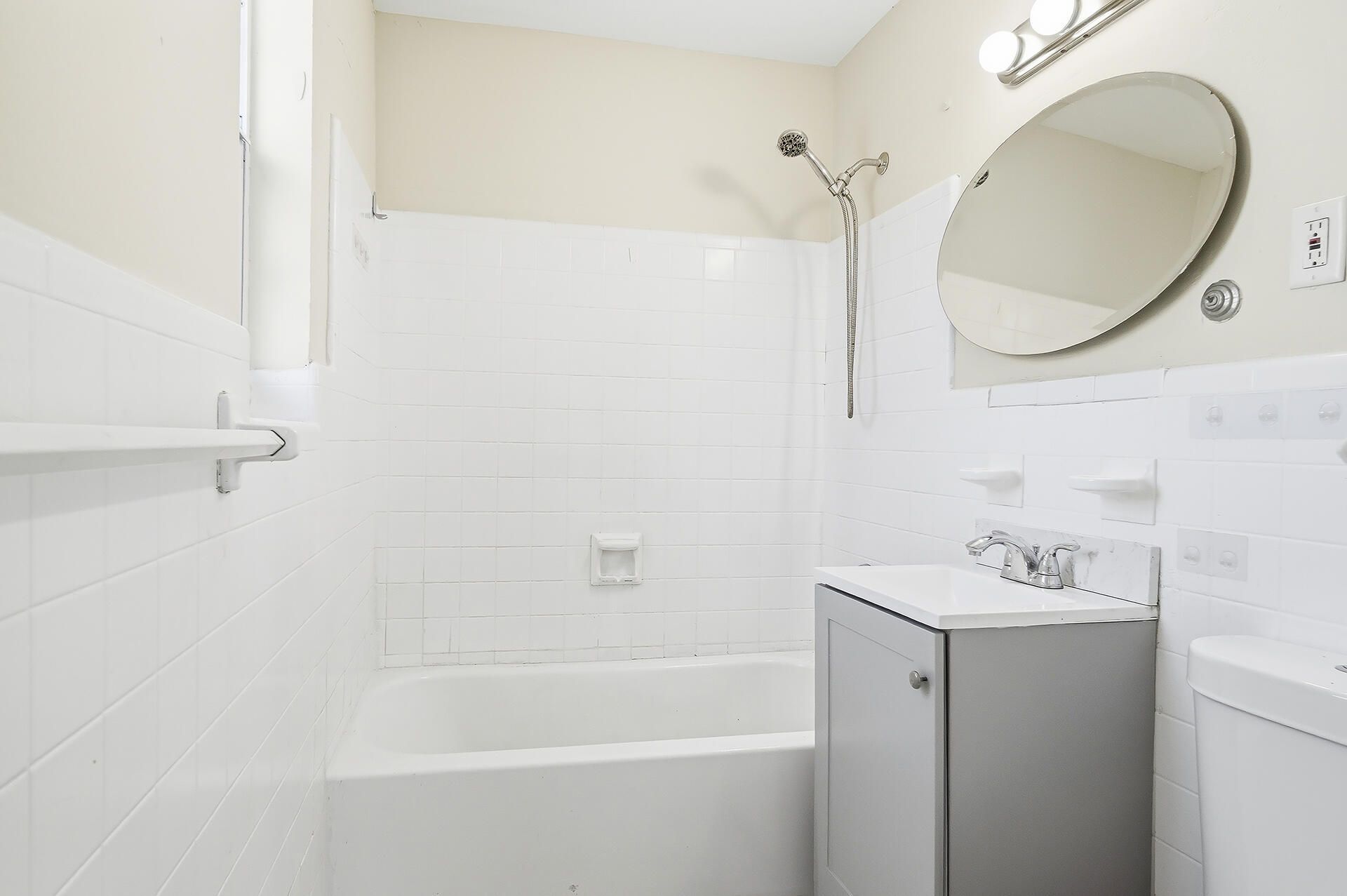 215 S Federal Highway, Unit #2 Rear, Lake Worth Beach, FL 33460 Photo