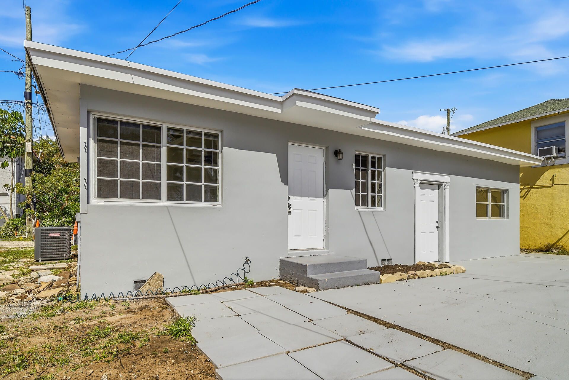 215 S Federal Highway, Unit #2 Rear, Lake Worth Beach, FL 33460 Photo