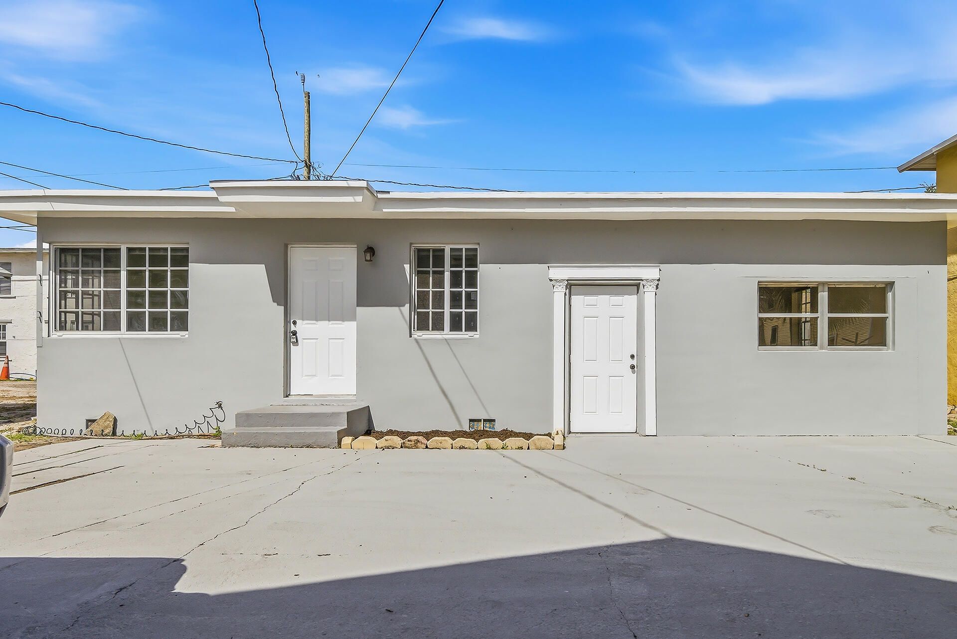 215 S Federal Highway, Unit #2 Rear, Lake Worth Beach, FL 33460 Photo