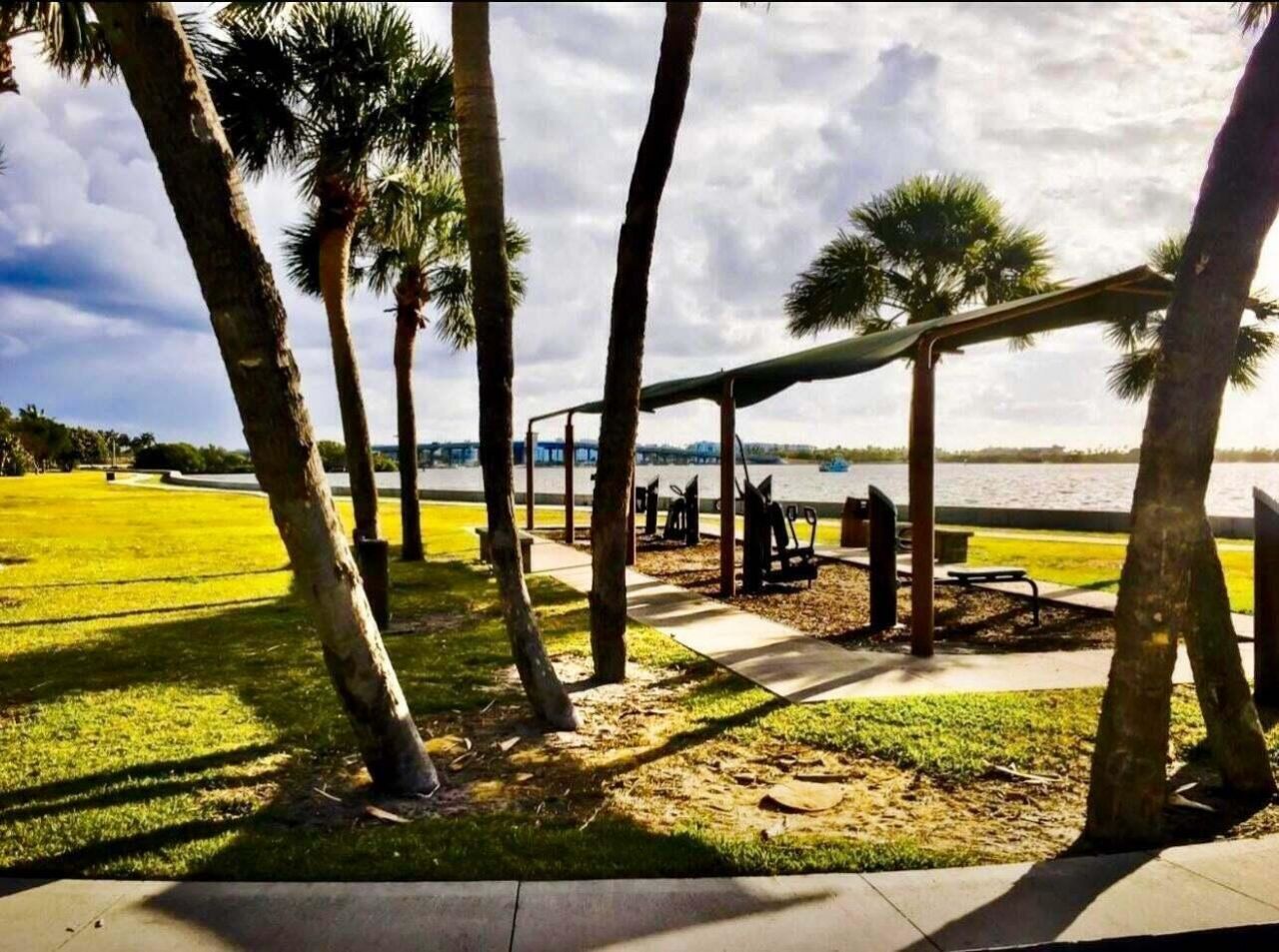 215 S Federal Highway, Unit #2 Rear, Lake Worth Beach, FL 33460 Photo