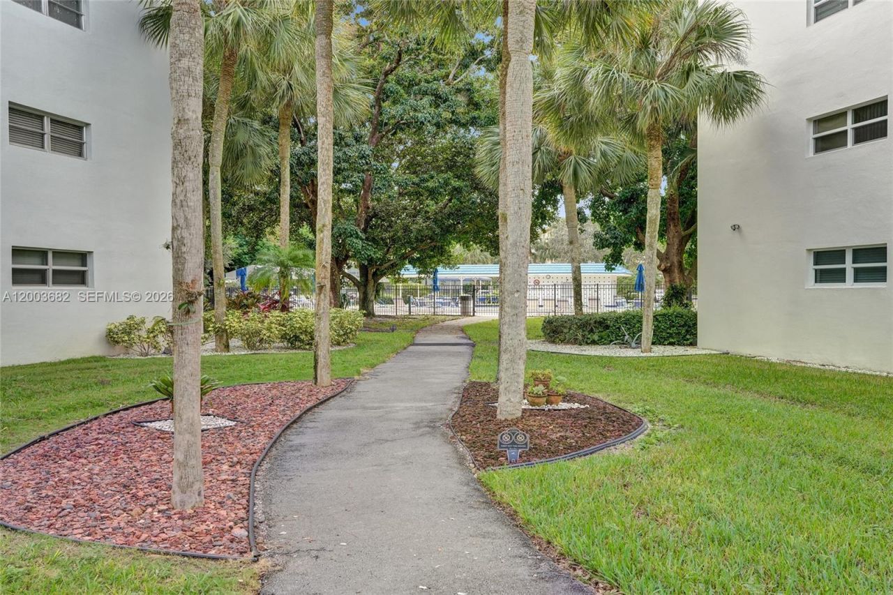 3001 Portofino Isle , Unit K2, Coconut Creek, FL 33066 Photo