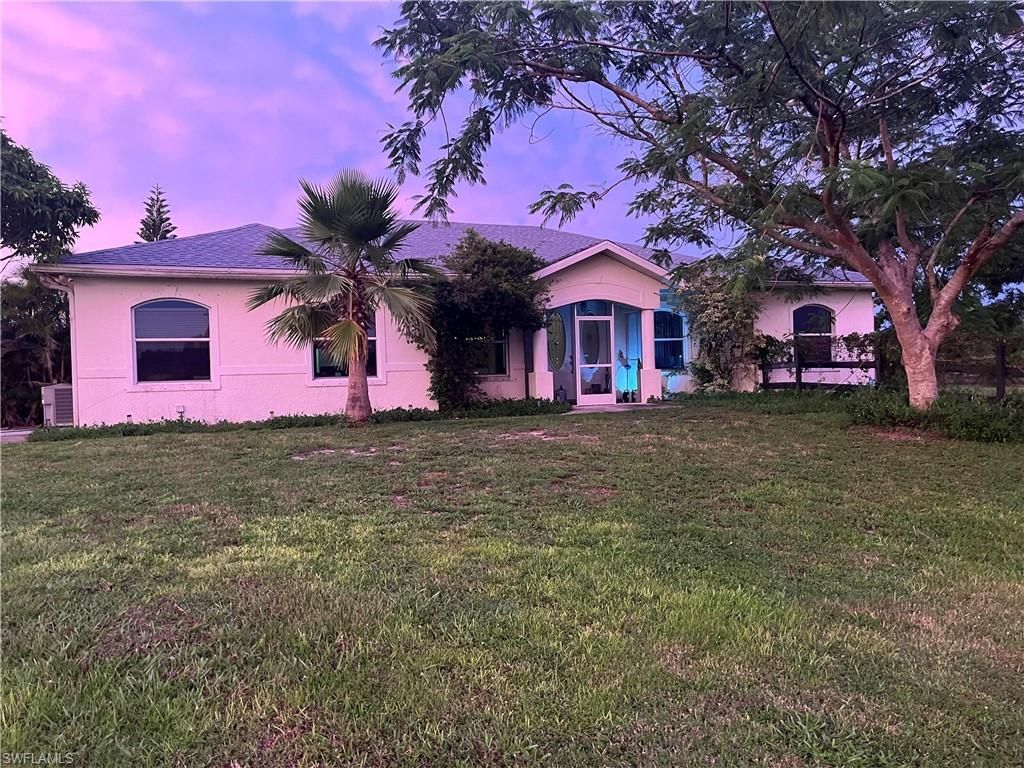 10551 Deal Rd, North Fort Myers, FL 33917 Photo