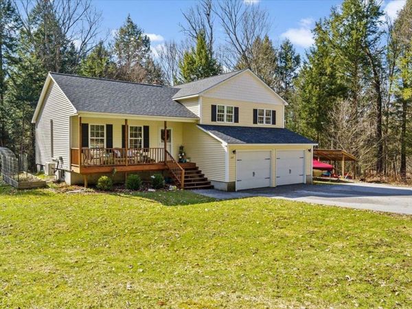 237 Hillside Lane, Fletcher, VT 05448