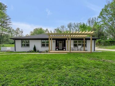 2040 McGee 1 Lane, Nicholasville, KY 40356