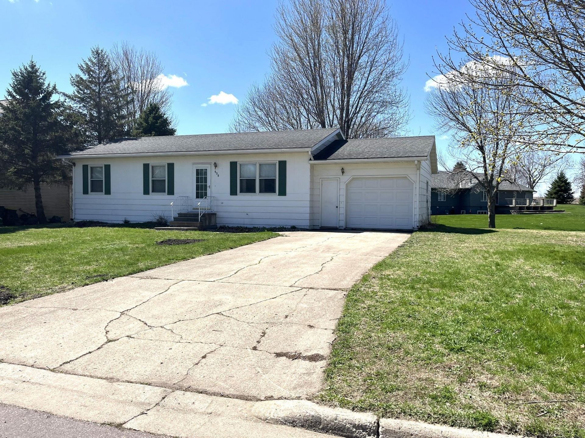 408 Geraldine Street , Fairmont, MN 56031