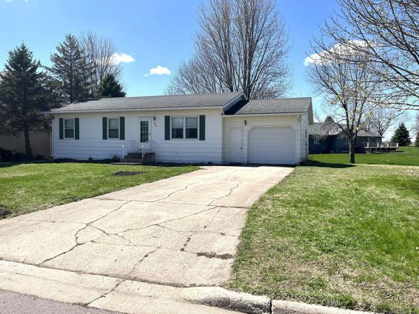 408 Geraldine Street , Fairmont, MN 56031