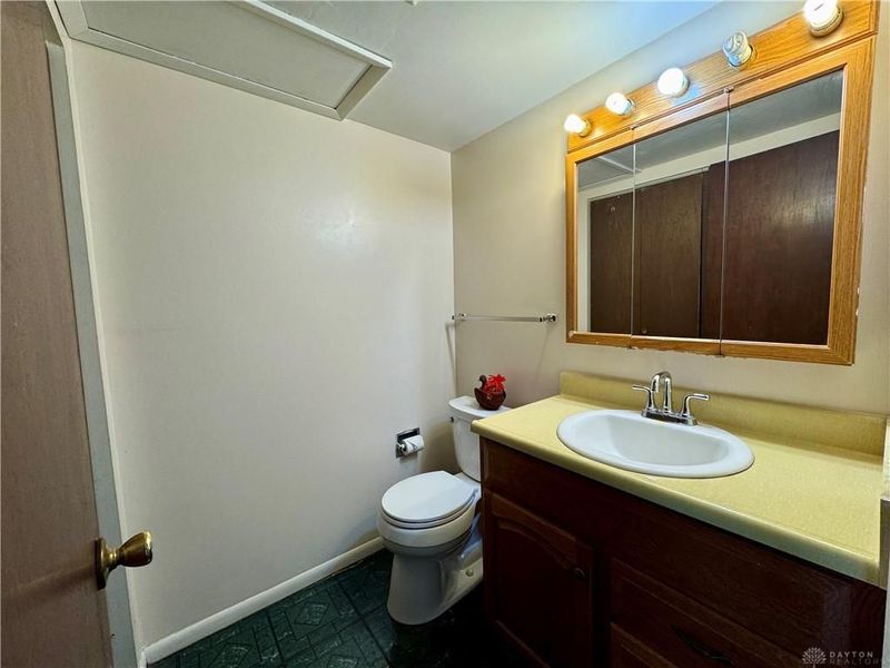 3254 Gambit Square, Dayton, OH 45449 Photo 6