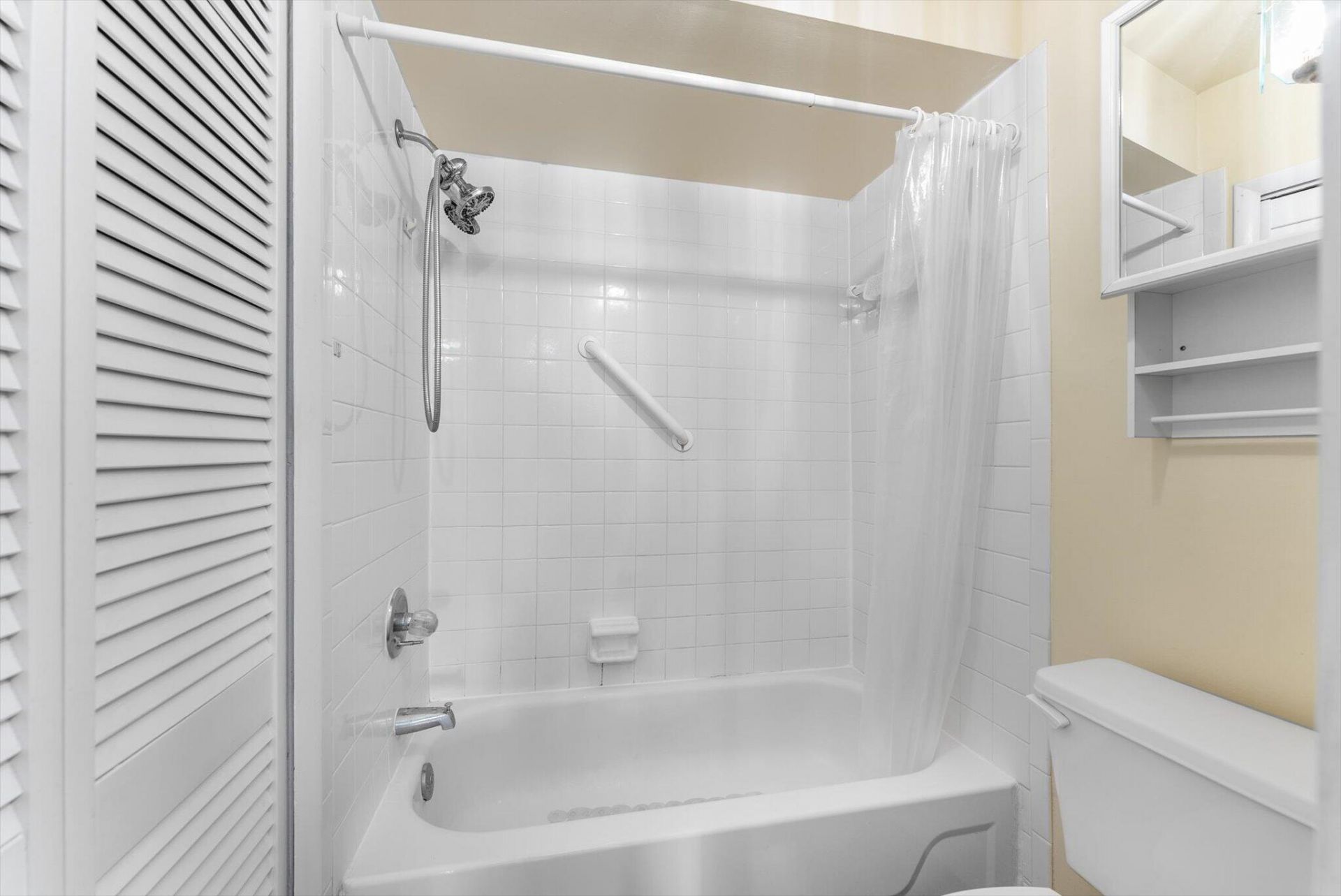 8000 Lagos De Campo Boulevard, Unit A-307, Tamarac, FL 33321 Photo