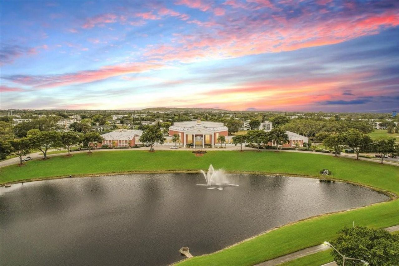 266 Oakridge P, Unit 266, Deerfield Beach, FL 33442 Photo