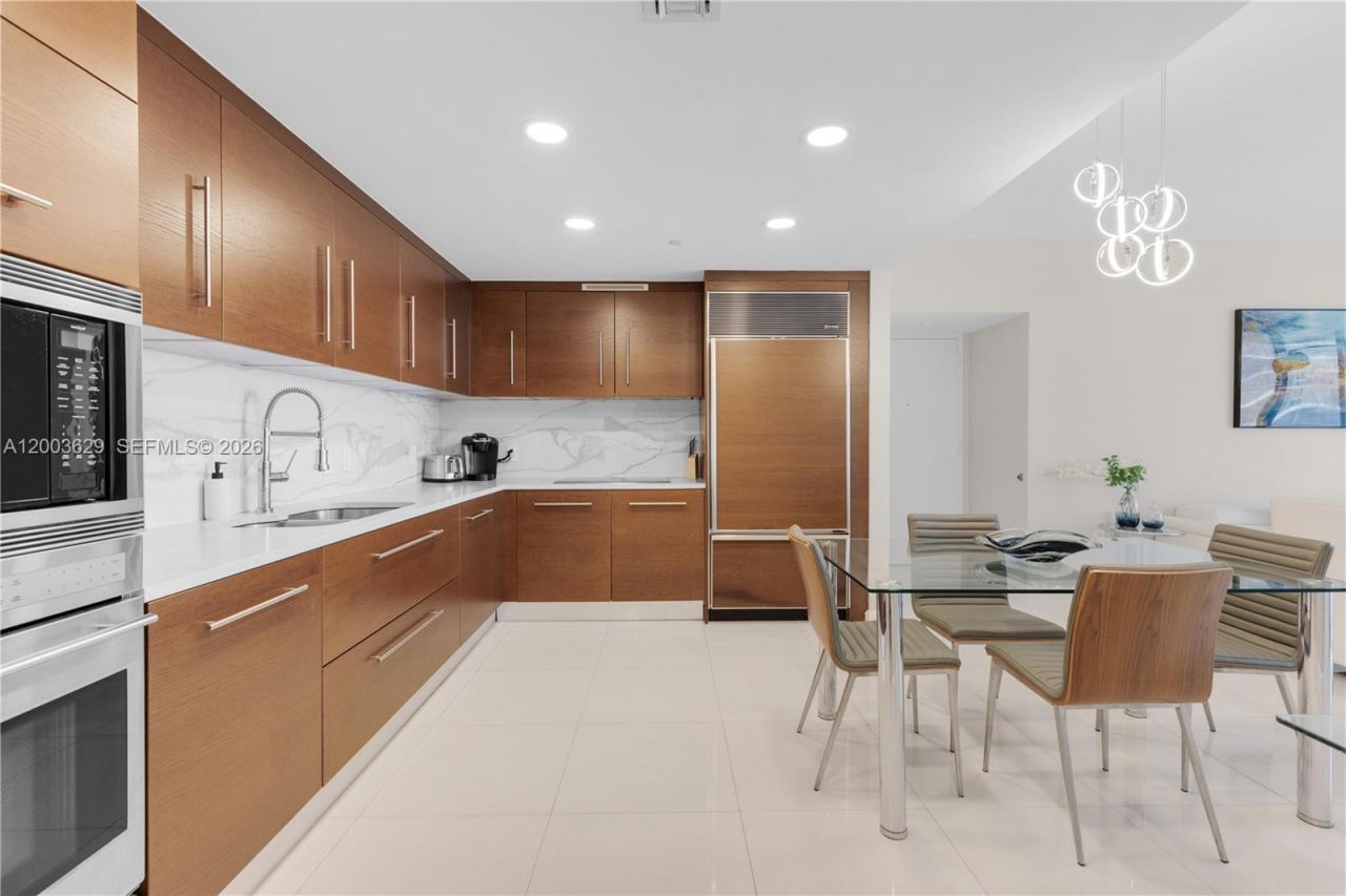 485 Brickell Ave , Unit 4501, Miami, FL 33131 Photo