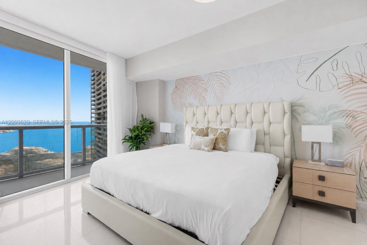 485 Brickell Ave , Unit 4501, Miami, FL 33131 Photo