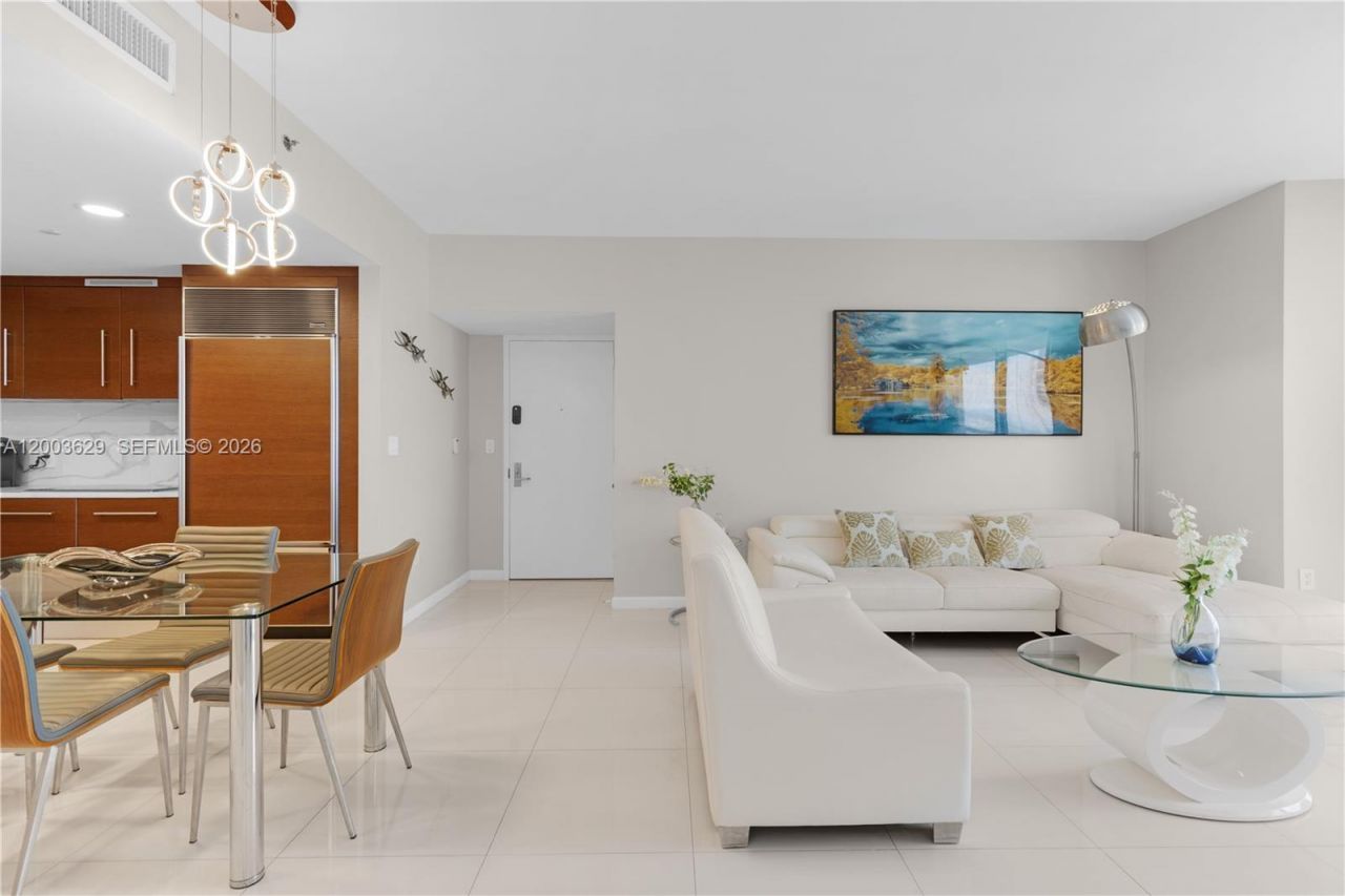 485 Brickell Ave , Unit 4501, Miami, FL 33131 Photo