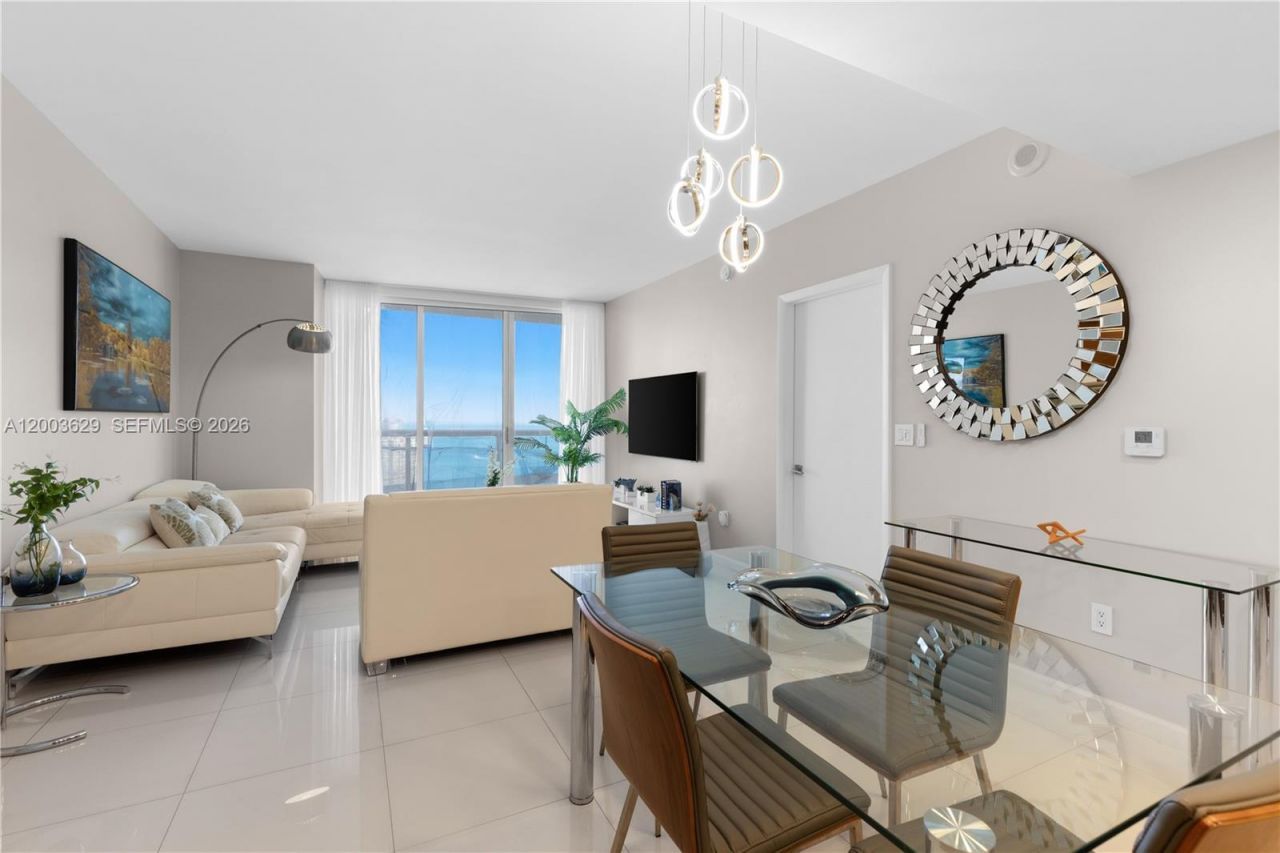 485 Brickell Ave , Unit 4501, Miami, FL 33131 Photo