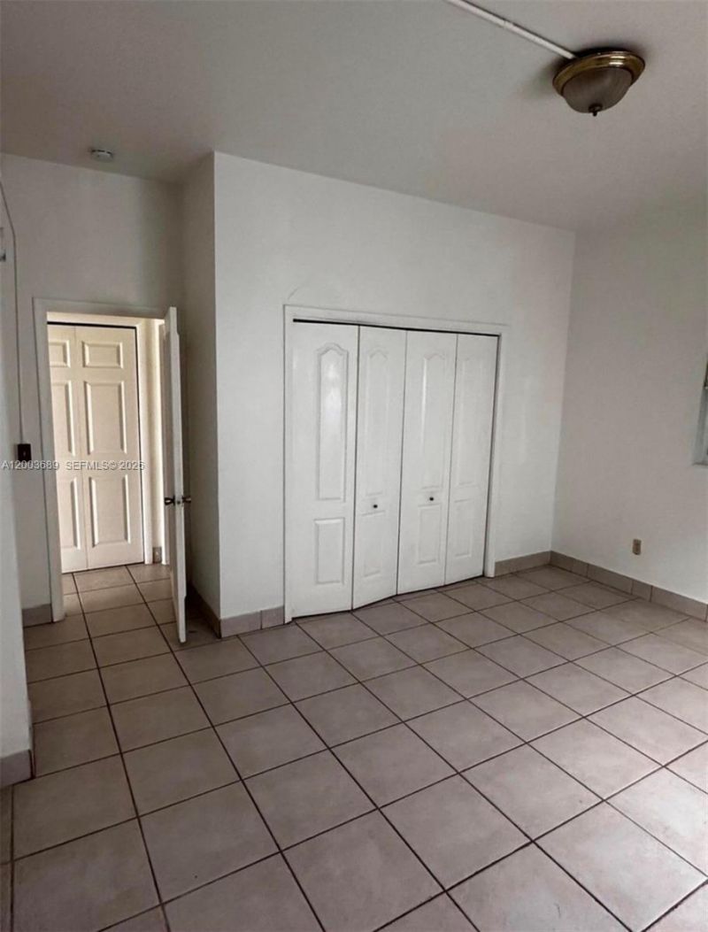 911 NE 5th Ave , Unit 1, Homestead, FL 33030 Photo