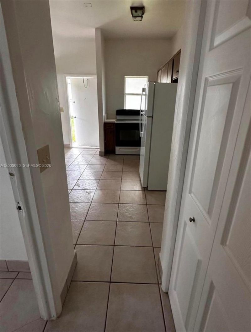 911 NE 5th Ave , Unit 1, Homestead, FL 33030 Photo
