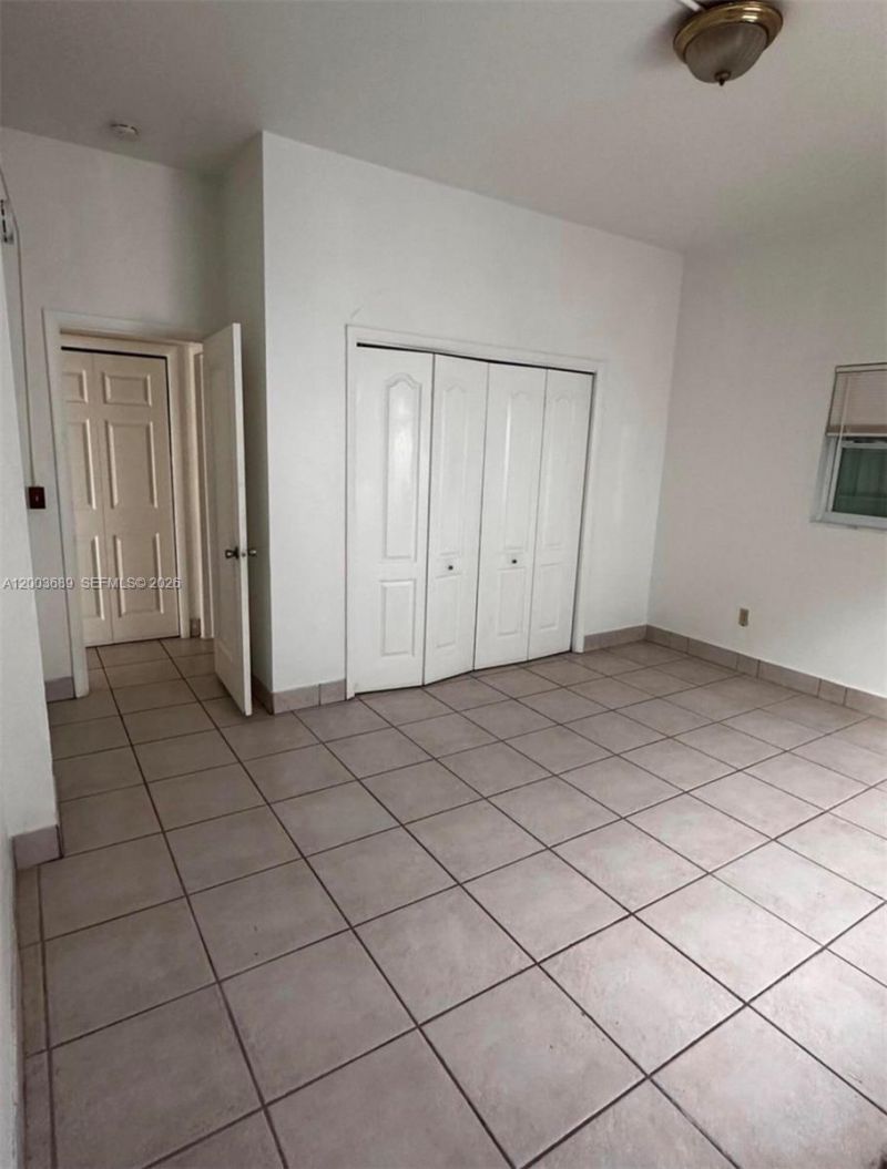 911 NE 5th Ave , Unit 1, Homestead, FL 33030 Photo