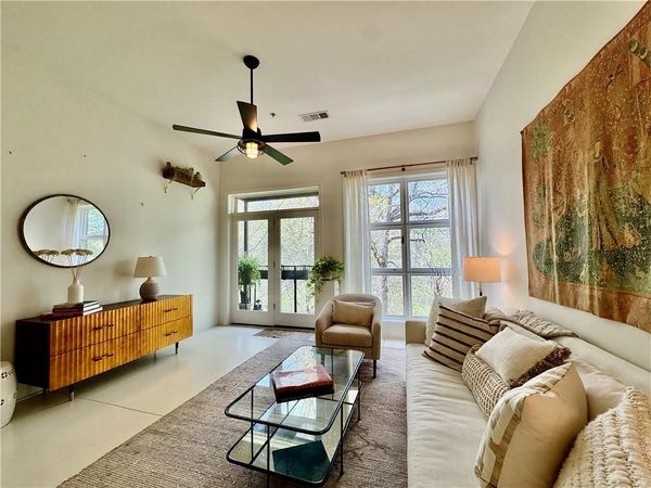 560 Dutch Valley Road NE, Unit 2414, Atlanta, GA 30324