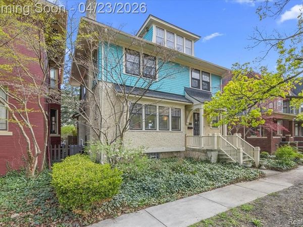 685 W Bethune Street, Detroit, MI 48202