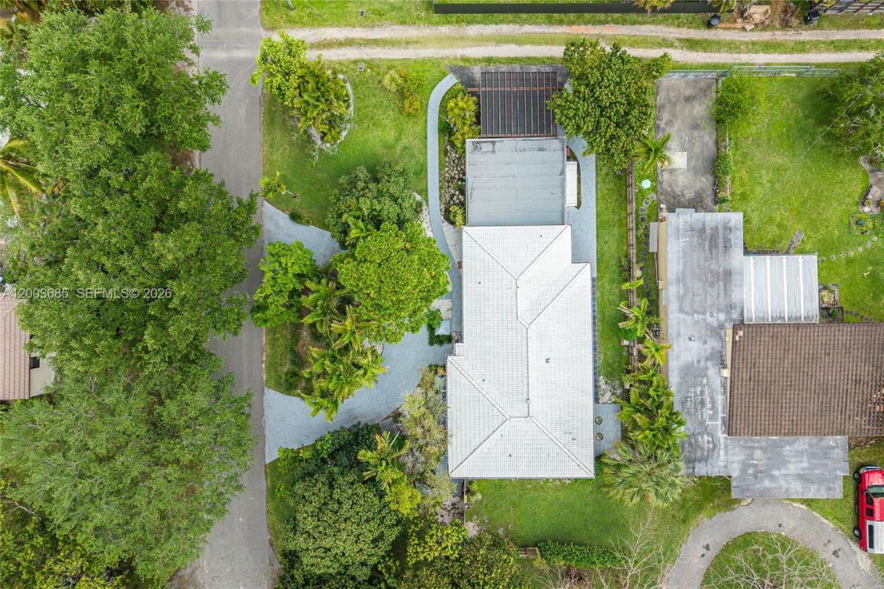 501 Lawn Way, Miami Springs, FL 33166 Photo