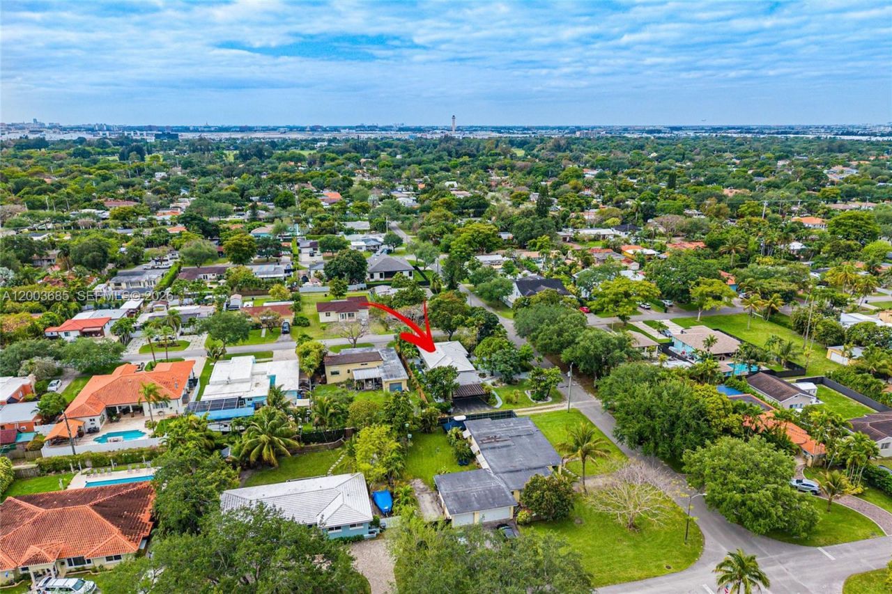 501 Lawn Way, Miami Springs, FL 33166 Photo