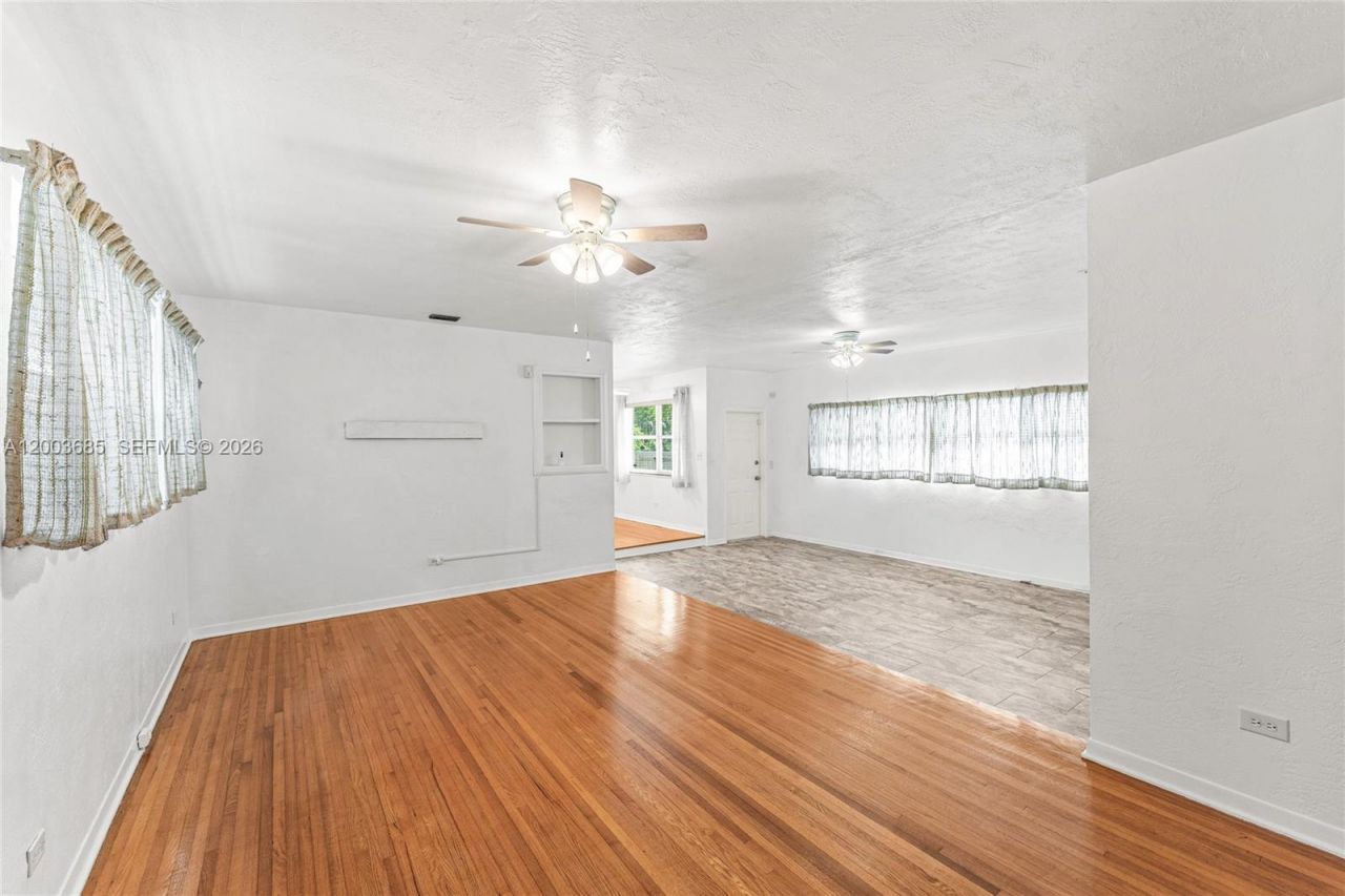 501 Lawn Way, Miami Springs, FL 33166 Photo