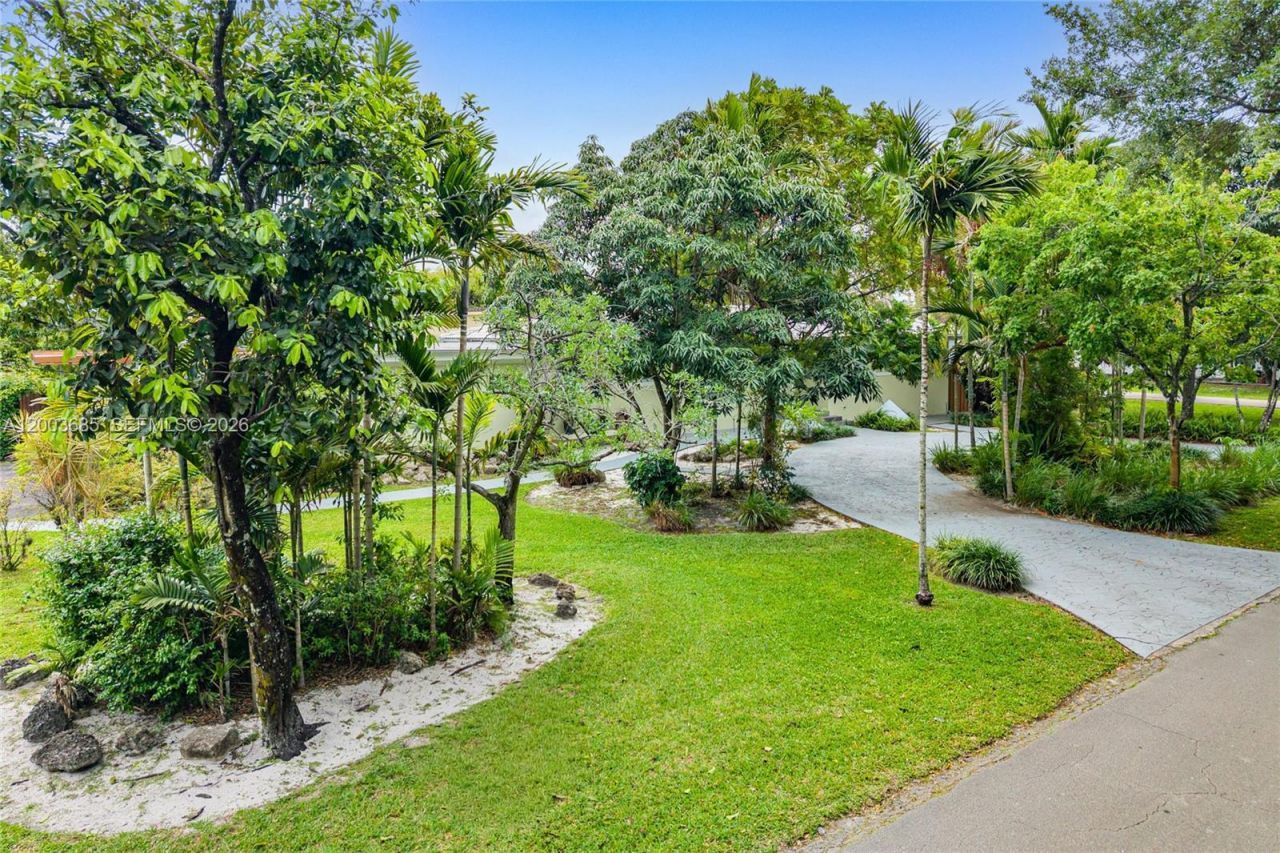 501 Lawn Way, Miami Springs, FL 33166 Photo