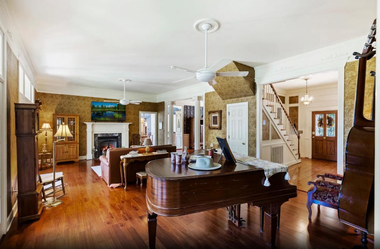 3168 Stanyarne Drive Photo 16