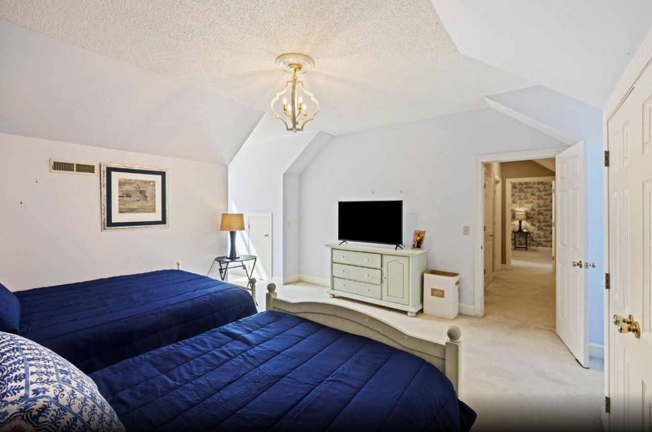 3168 Stanyarne Drive Photo 32