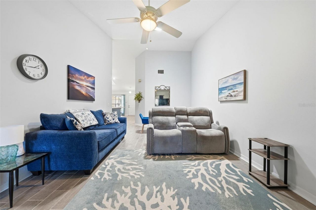 220 Juniper Way, Tavares, FL 32778 Photo