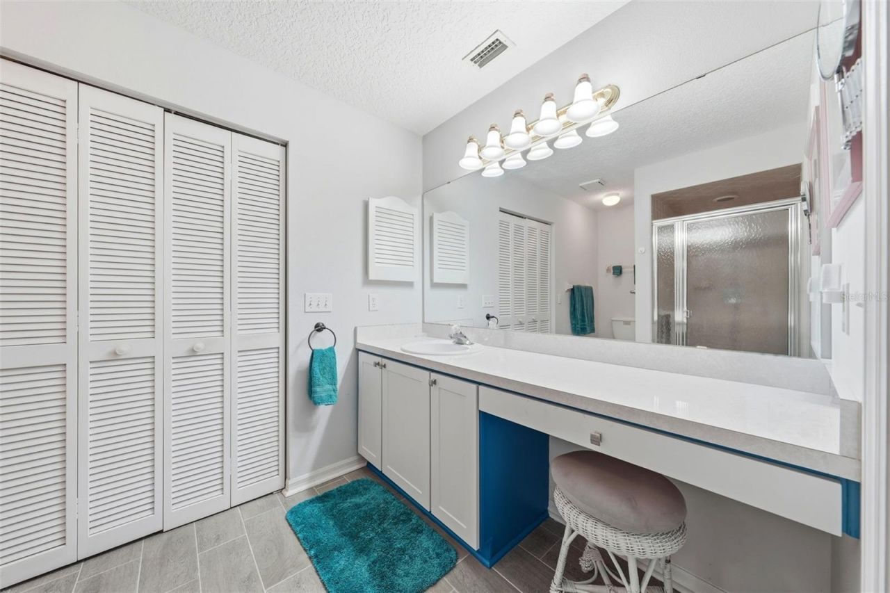 220 Juniper Way, Tavares, FL 32778 Photo