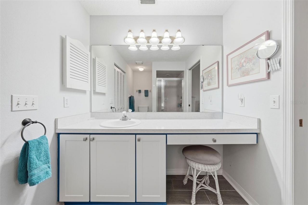 220 Juniper Way, Tavares, FL 32778 Photo