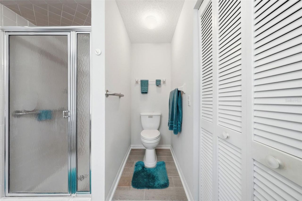 220 Juniper Way, Tavares, FL 32778 Photo