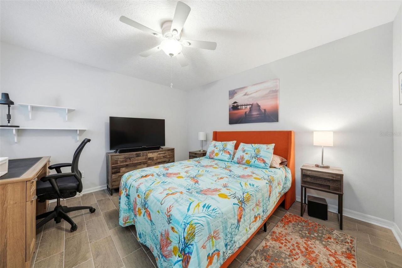 220 Juniper Way, Tavares, FL 32778 Photo