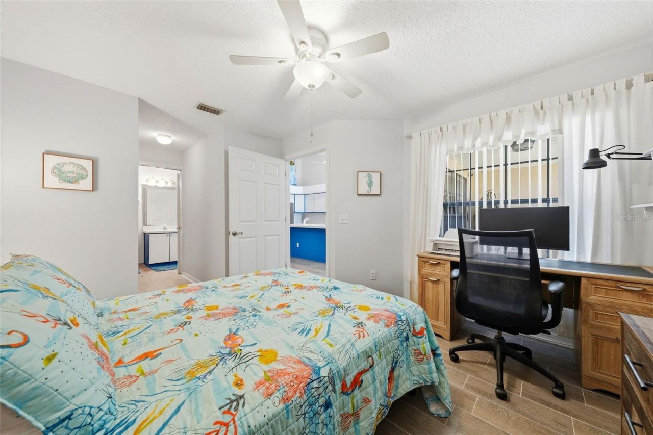 220 Juniper Way, Tavares, FL 32778 Photo