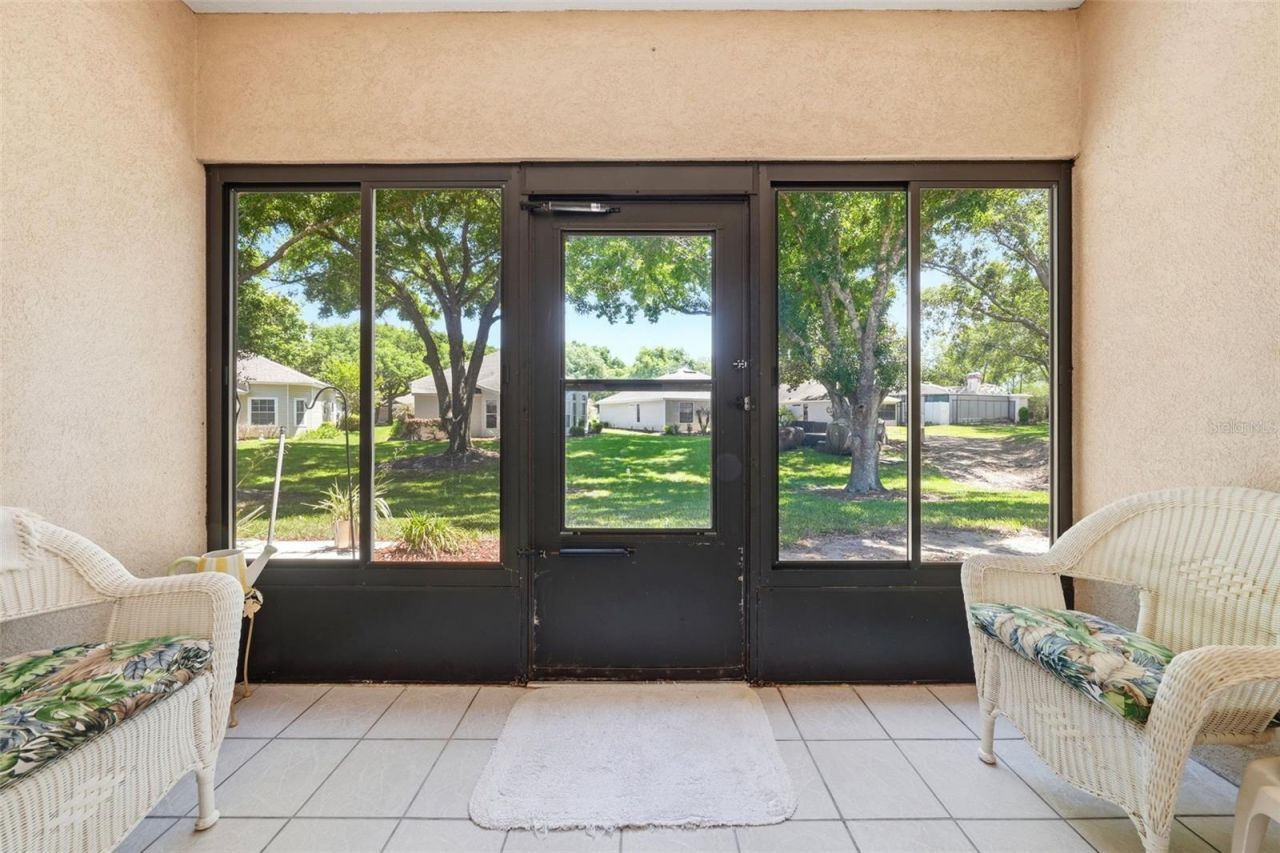 220 Juniper Way, Tavares, FL 32778 Photo