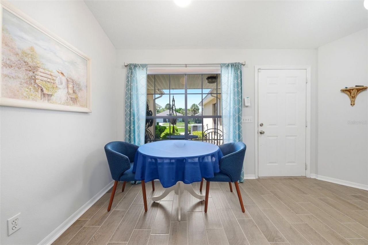 220 Juniper Way, Tavares, FL 32778 Photo