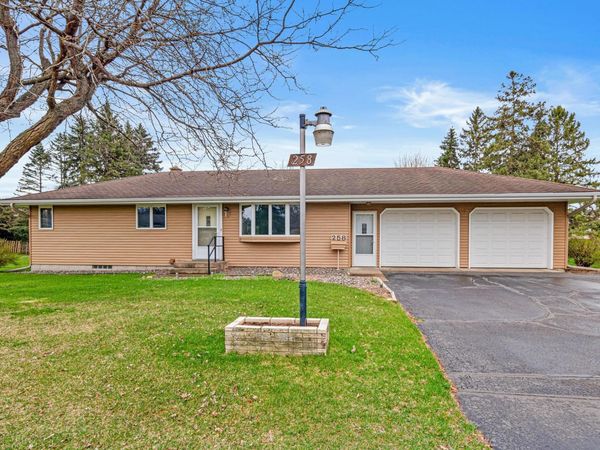 258 Dawn Avenue , Shoreview, MN 55126