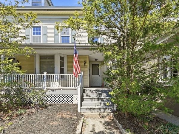 104 Maple Ave, Unit 2, Morristown, NJ 07960