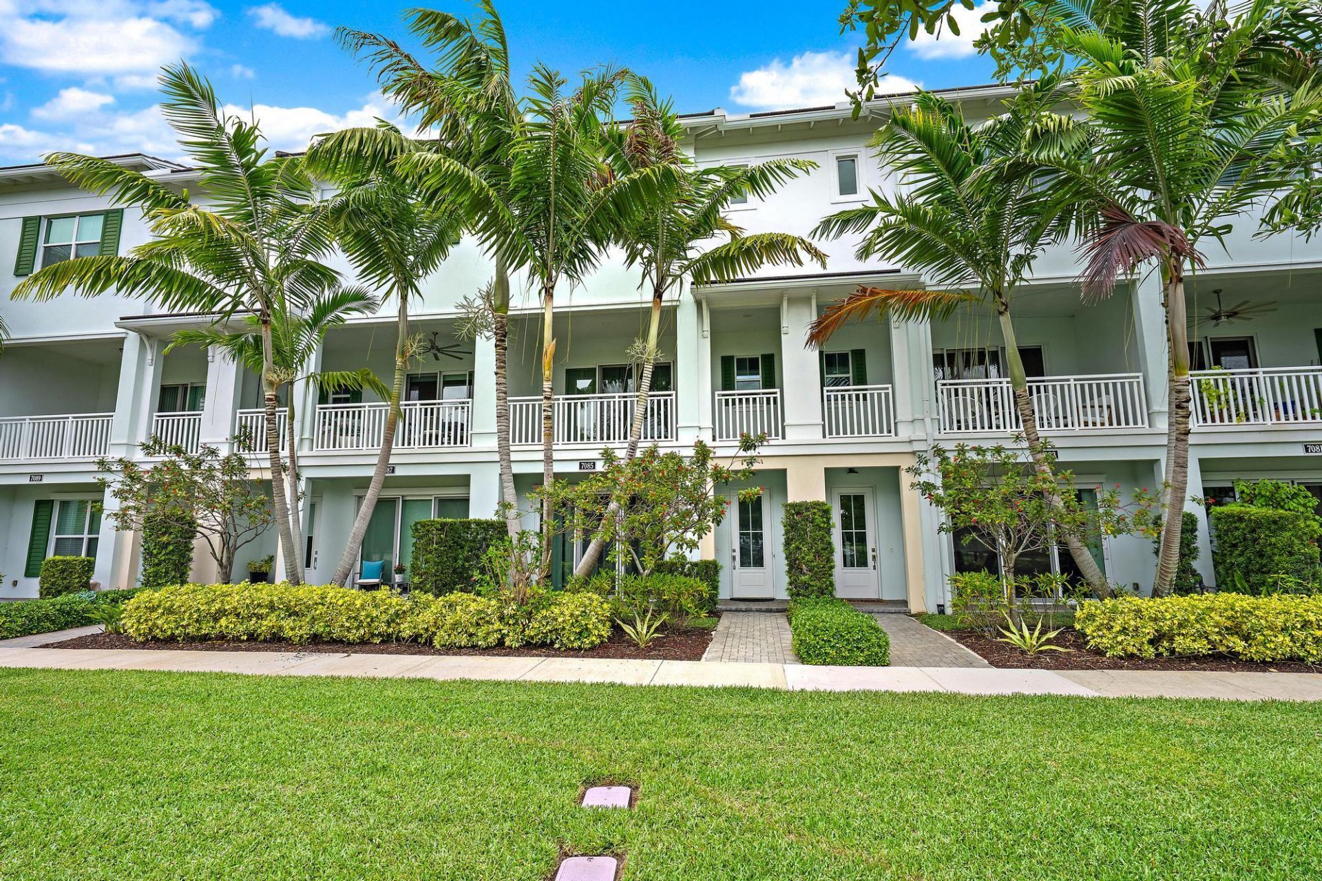 7085 Edison Place, Palm Beach Gardens, FL 33418 Photo