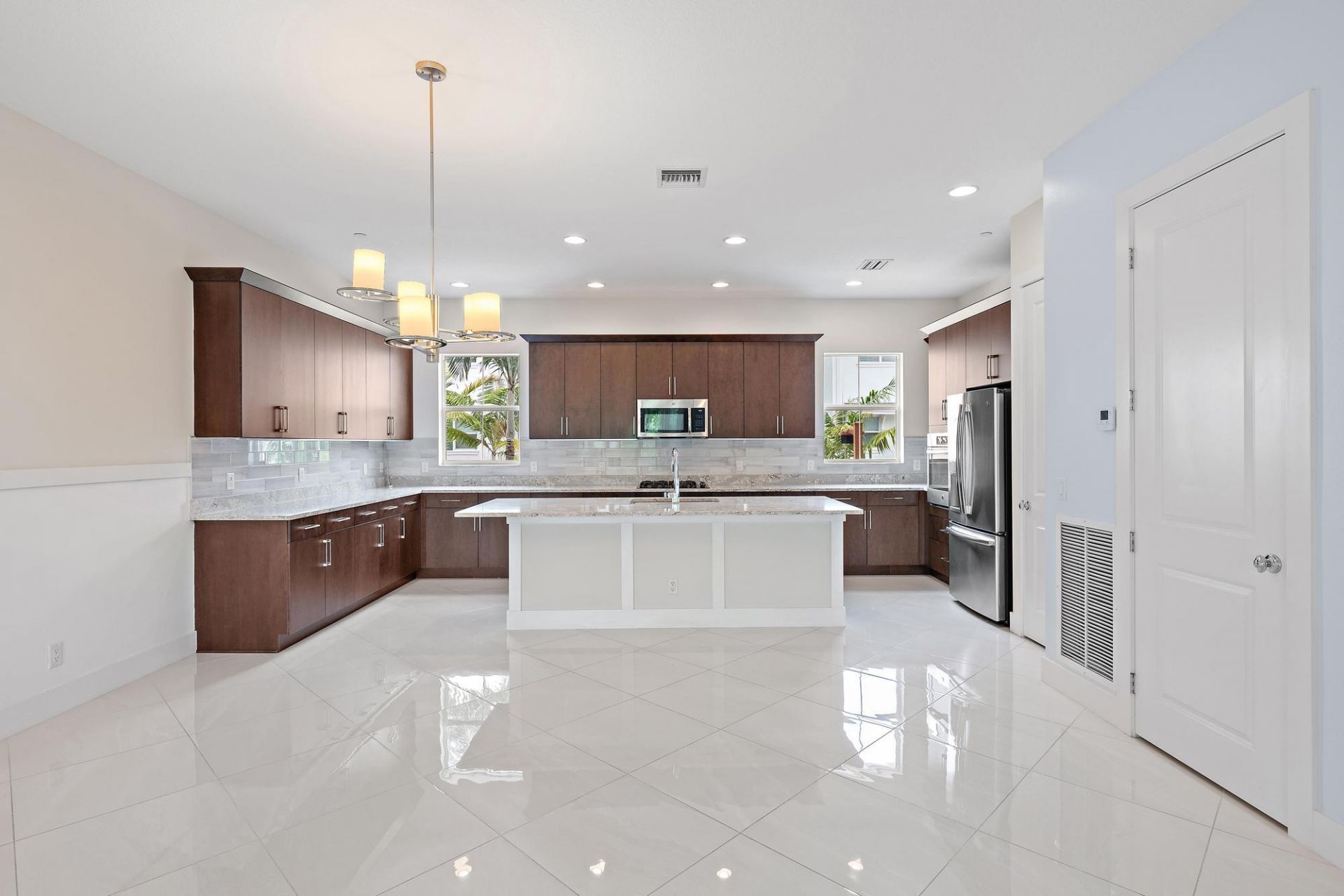 7085 Edison Place, Palm Beach Gardens, FL 33418 Photo