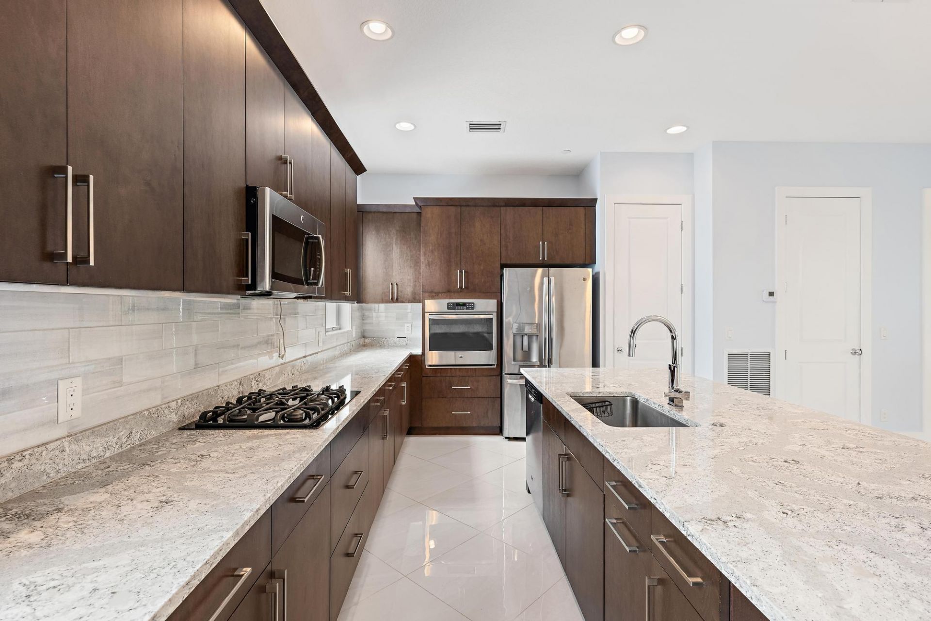 7085 Edison Place, Palm Beach Gardens, FL 33418 Photo