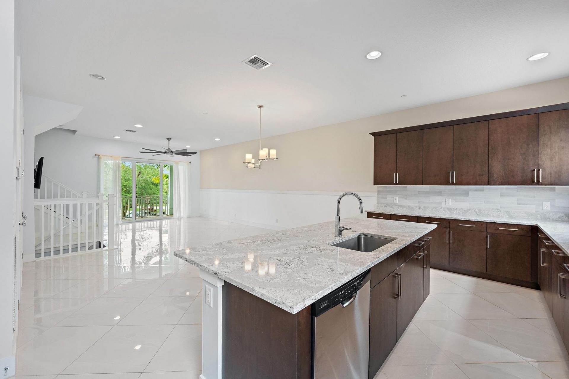 7085 Edison Place, Palm Beach Gardens, FL 33418 Photo