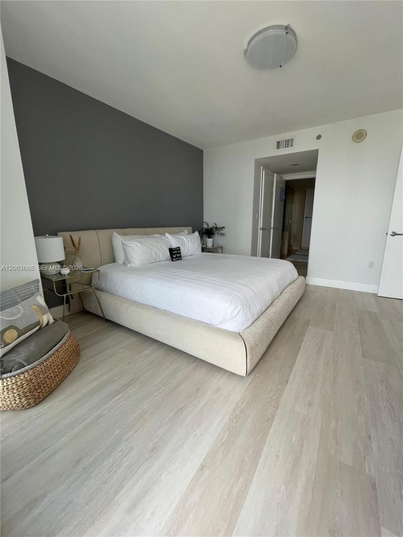 50 Biscayne Blvd , Unit 2611, Miami, FL 33132 Photo