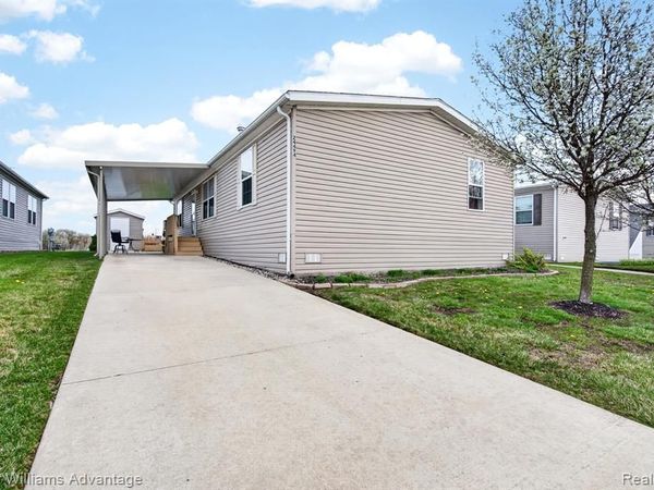 24494 Edwin, Flat Rock, MI 48134