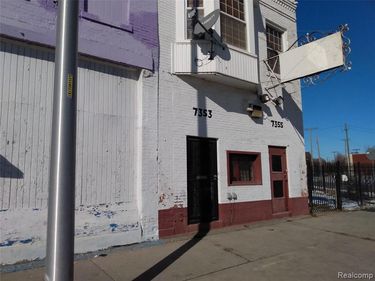 7353 Gratiot Avenue , Detroit, MI 48213