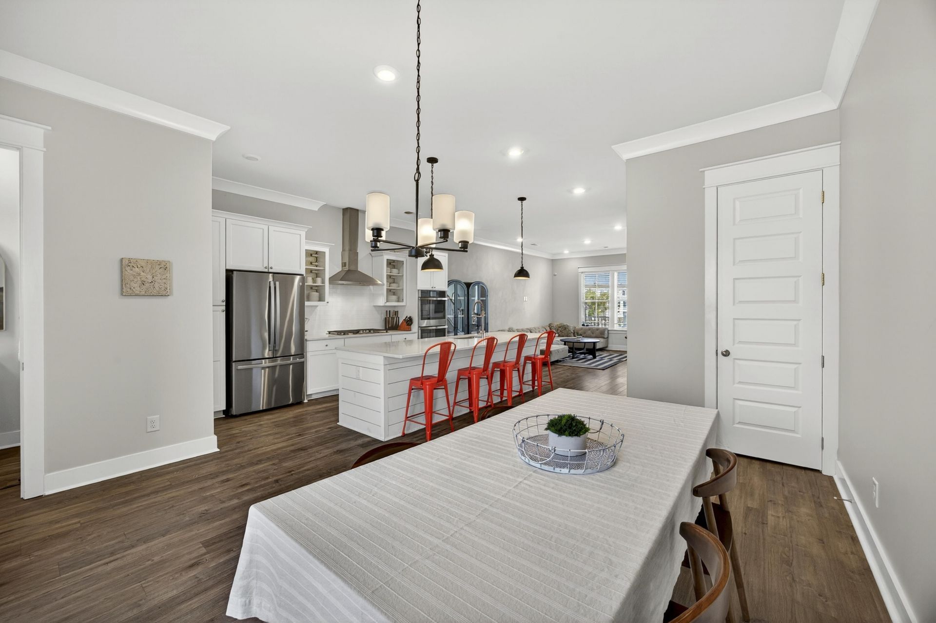 802 Kings Oak Court Photo 11