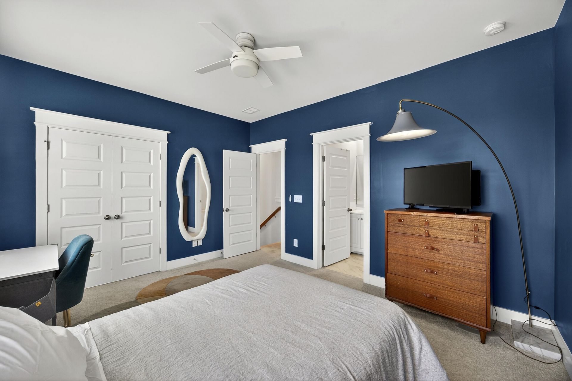 802 Kings Oak Court Photo 16