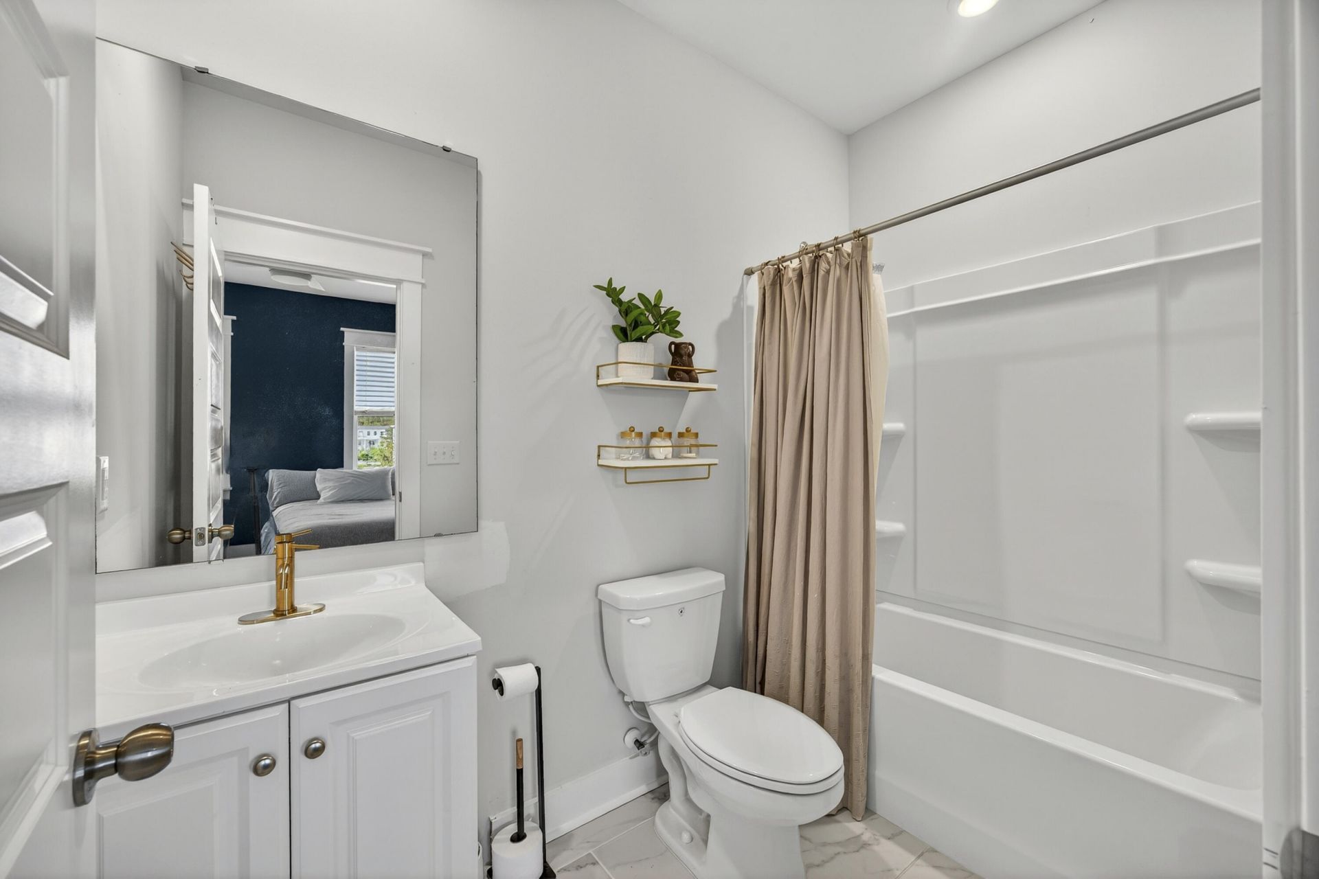 802 Kings Oak Court Photo 17