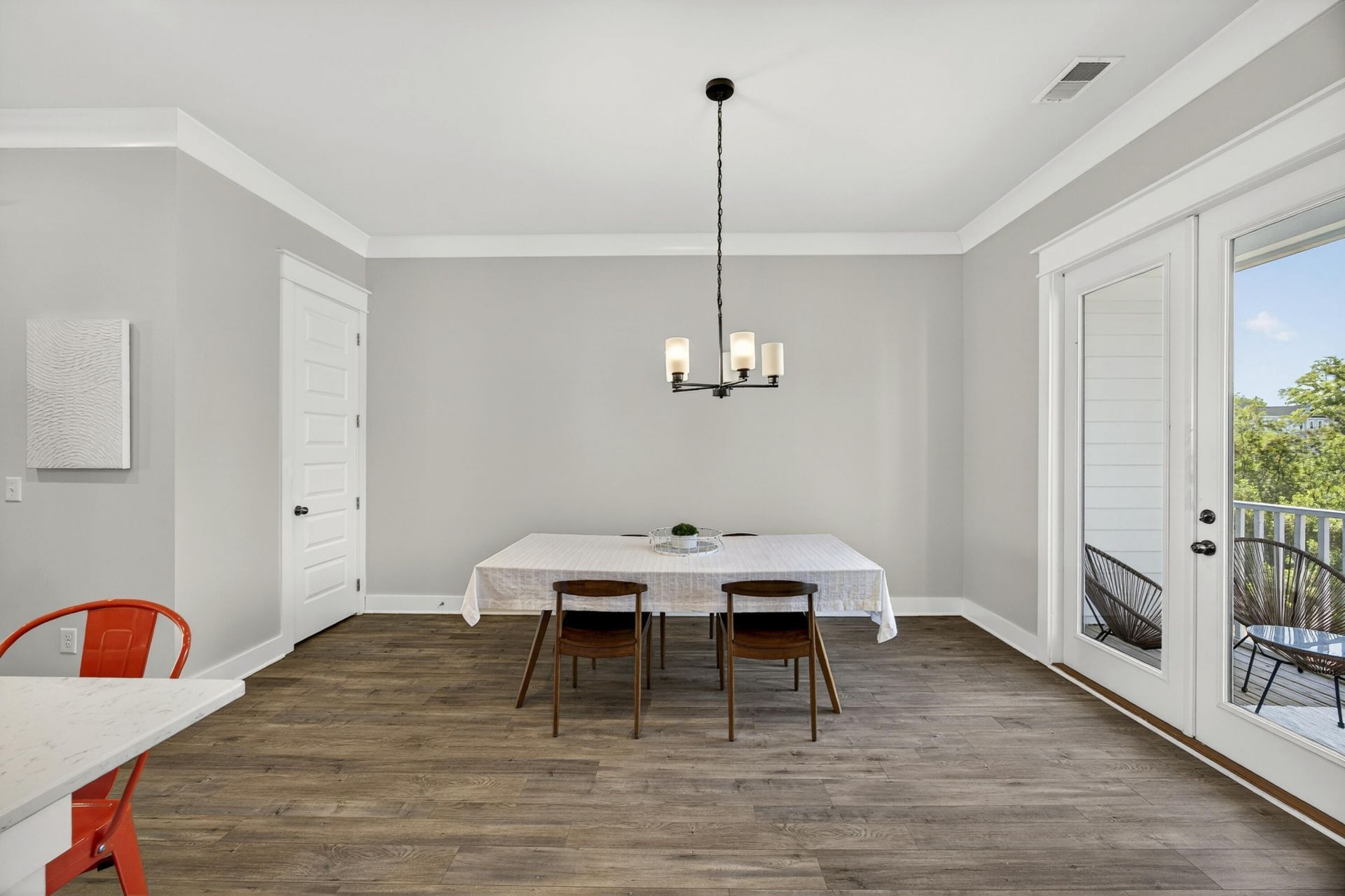 802 Kings Oak Court Photo 6