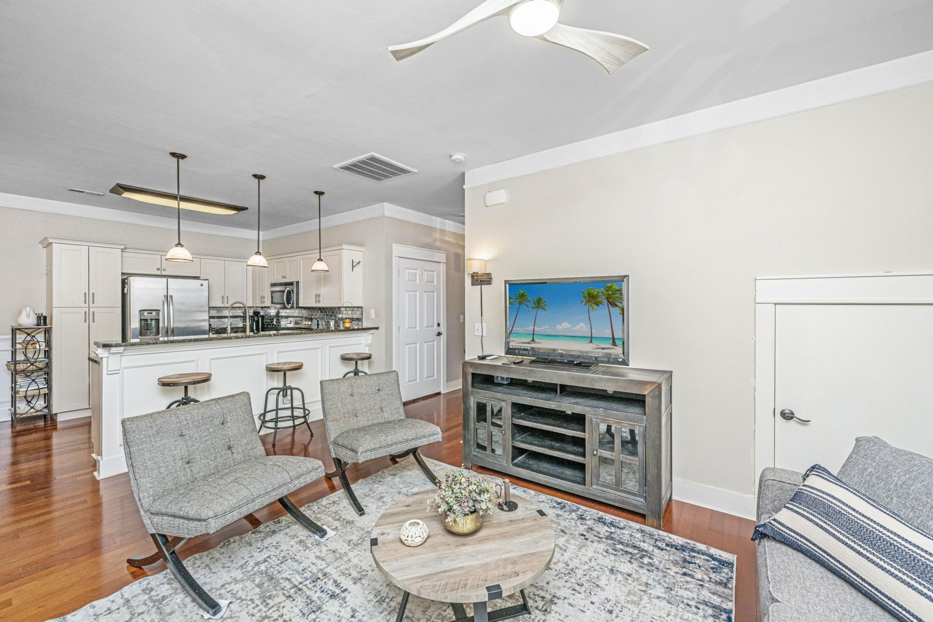 425 Grand Palm Lane Photo 11